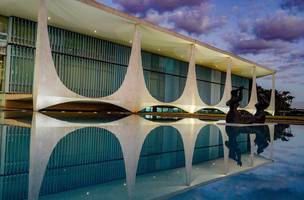 Palácio da Alvorada, em Brasília, presidência da República, governo federal• Rafa Neddermeyer/Agência Brasil (Foto: • Rafa Neddermeyer/Agência Brasil)