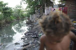 Precariedade no saneamento básico (Foto: Fernando Frazão/Agência Brasil)