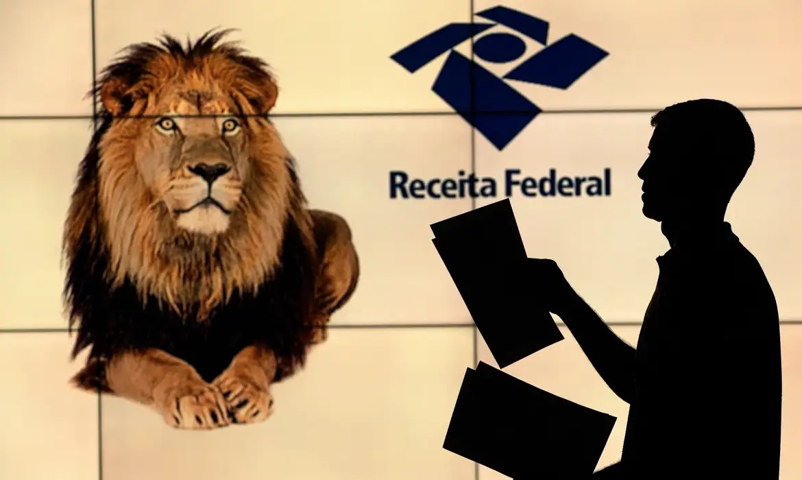 Renda até R$ 5.000 será isenta de IR,