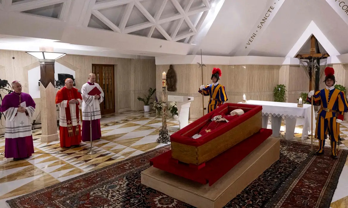acompanham Lula na despedida do papa em Roma