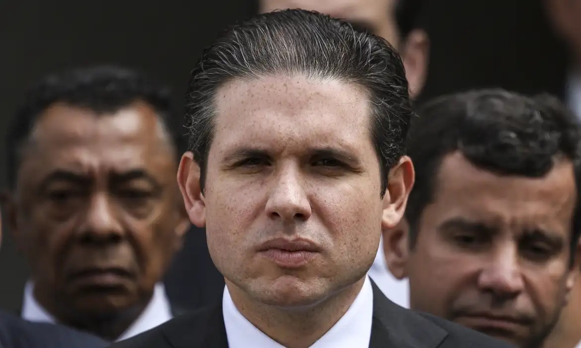 adiar debate sobre urgência do PL da Anistia