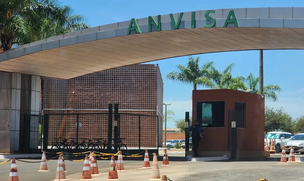 Agência Nacional de Vigilância Sanitária (Anvisa).