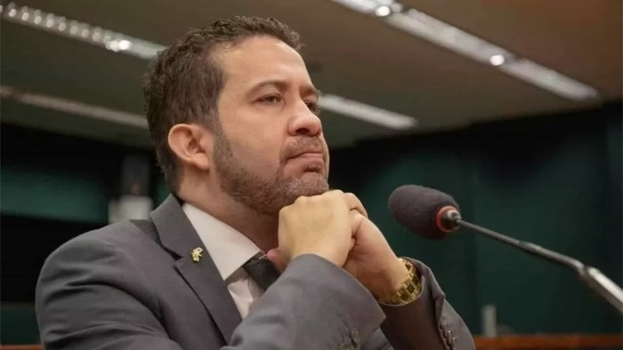 André Janones