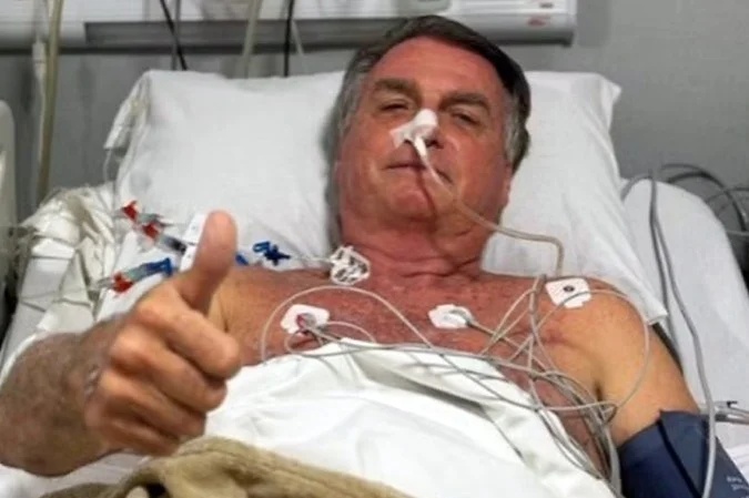 Bolsonaro foi hospitalizado no RN após passar mal na sexta-feira (11).