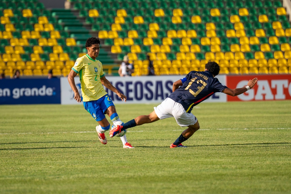 Brasil derrotou o Equador por 3 a 2.