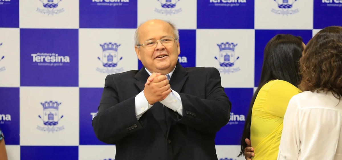 Charles Silveira, presidente da FMS, o homem da saúde municipal.