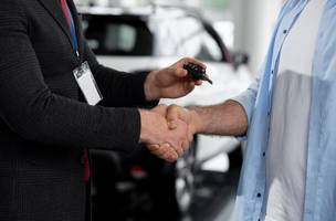 Compra de carro (Foto: Freepik)