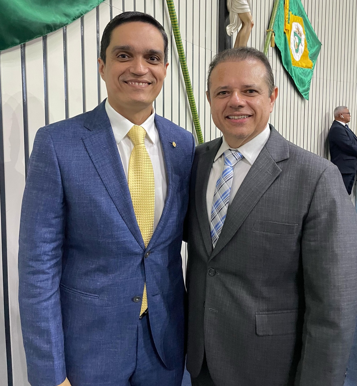 Denis Bezerra (Presidente do Sinoredi-CE) e Cláudio Pinho (Presidente da Anoreg-CE)