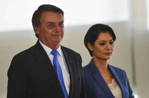Ex-presidente Jair Bolsonaro e sua esposa Michelle Bolsonaro. (Foto: Reprodução | Marcelo Camargo | Agência Brasil)