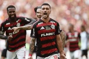 Flamengo comemora vitória sobre o Corinthians (Foto: André Durão/ge)