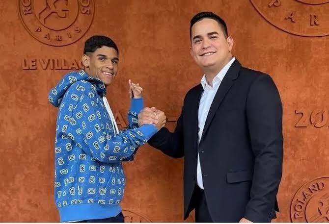 Luva de Pedreiro e ex-empresário Allan Jesus