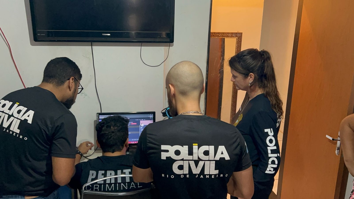 Menor preso por crimes virtuais