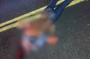 O idoso teve a cabeça esmagada por ônibus. (Foto: Reprodução)