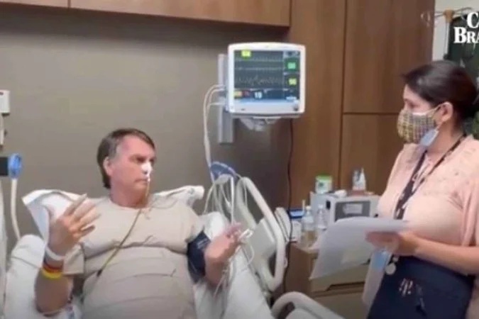 O vídeo de Bolsonaro sendo intimado na UTI foi publicado na rede social do ex-presidente na tarde desta quarta-feira (23)