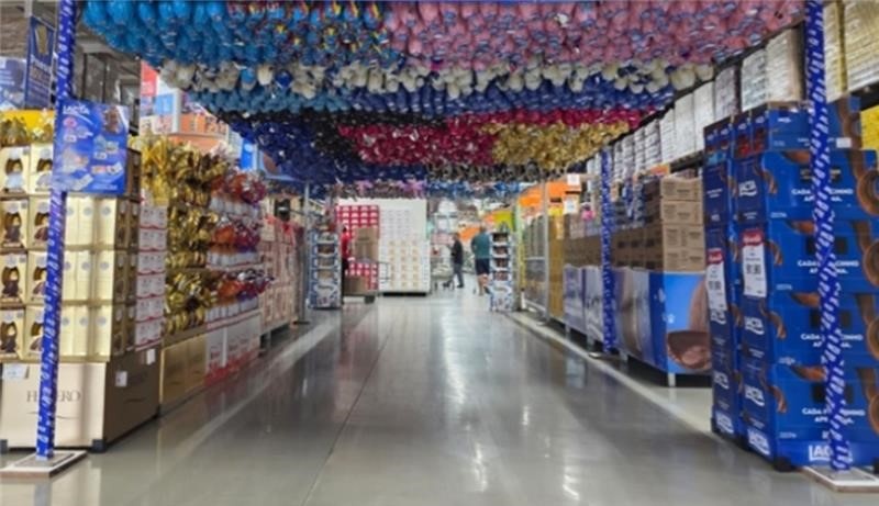 Para proporcionar uma melhor experiência de compra, com produtos variados para todos os gostos e bolsos, o Assaí tem chocolates, barras, tabletes e kits presenteáveis, além dos Ovos de Páscoa