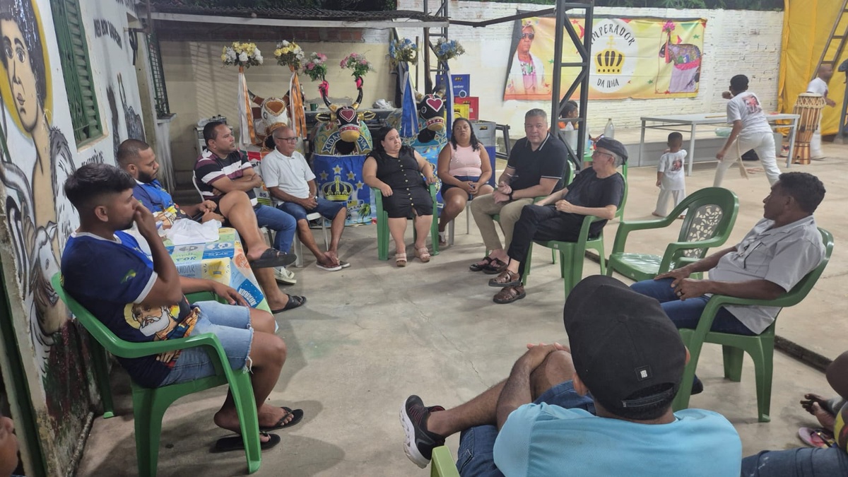 Reunião com representantes do Bumba Meu Boi