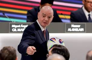 Sedes dos Mundiais femininos de 2031 e 2035 são confirmadas pelo presidente da Fifa. (Foto: Predag Milosavljevic/ AFP)