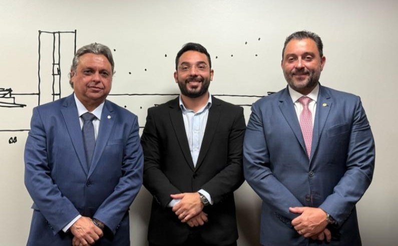 Seriam eles (Júlio e Átila) os instigadores da briga?
