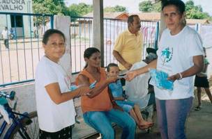 Uso de sal e açúcar em soluções orais reduz mortalidade em crianças com diarreia. (Foto: Reprodução | Pastoral da Criança)