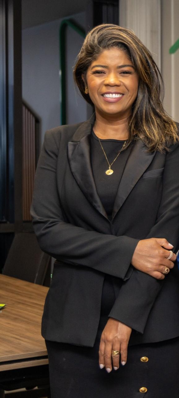 Valéria Paes Landim
