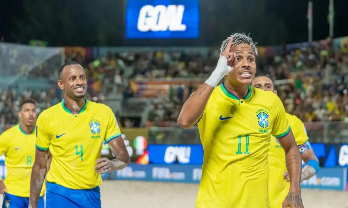 Brasil vence Itália no mundial de Beach Soccer