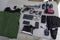 Homem é preso  com armas e equipamentos restritos às forças de segurança