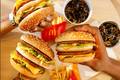 Dia do Hambúrguer: McDonald's celebra os clássicos que marcaram gerações
