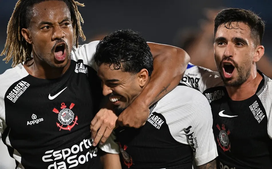 Corinthians venceu o Racing pela Sul-Americana
