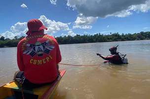 Corpo de Bombeiros realizou o resgate do corpo (Foto: Divulgação)