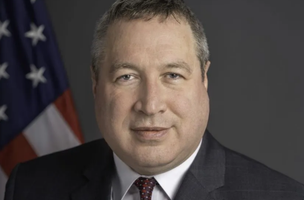 David Gamble, coordenador para Sanções do governo de Donald Trump. (Foto: Reprodução |  State Department | CNN Brasil)
