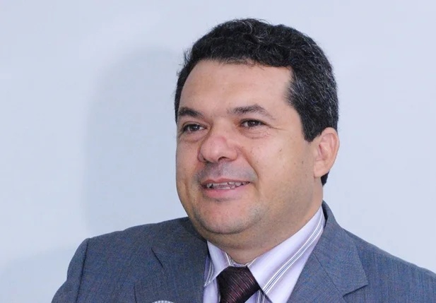 É escolhido para o STJ