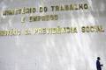 Ministério da Previdência anuncia exoneração do chefe de gabinete de Lupi