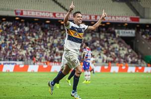 Fênix saiu atrás do placar, se recuperou e levou a melhor sobre o Leão do Pici na noite desta quarta (21), na Arena Castelão, pela Copa do Brasil. (Foto: (Foto: Stefania Fernandes/Divulgação/Retrô))