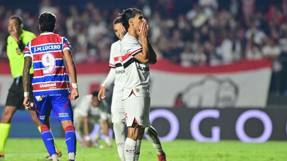 Ferreirinha perde pênalti contra o Fortaleza e lamenta