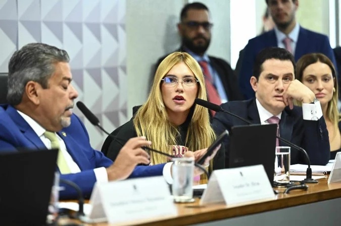 "Gostaria que chamassem todos os times de futebol, as emissoras de TV, os eventos patrocinados. Tudo tem bet", disse Virgínia Fonseca.