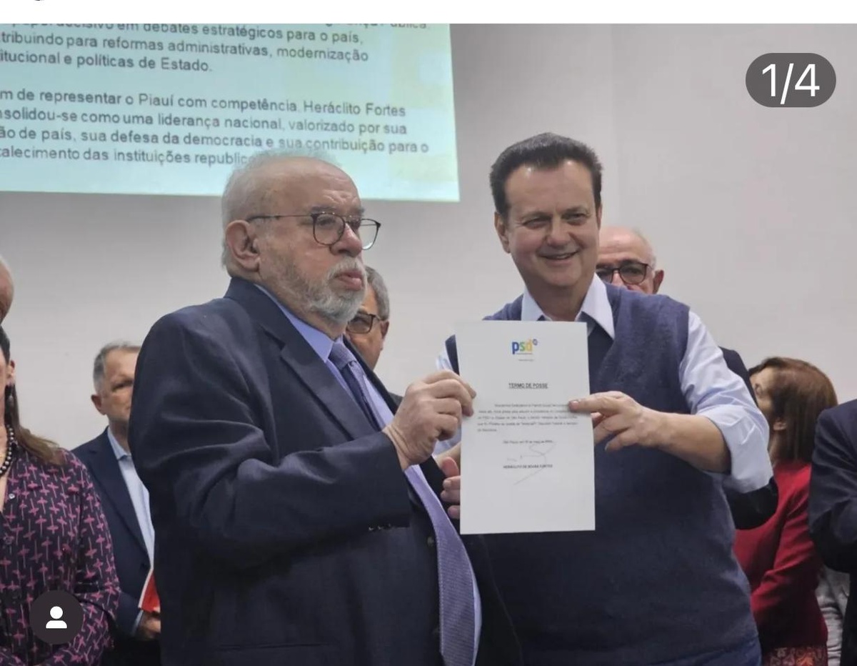 Heráclito Fortes empossado na presidência do conselho do PDS em São Paulo. E Gilberto Kassab