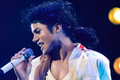 Segundo o Variety, cinebiografia de Michael Jackson pode ser adiada para 2026