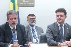 "Ninguém neste plenário é contra ou será contra a isenção" , disse Lira. (Foto: Bruno Spada / CÃ¢mara dos Deputados)