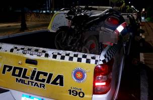 O veículo foi levado (Foto: Divulgação/PM-PI)