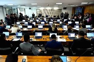 Proposta de acabar com a reeleição avança no Senado, mas divide opiniões entre parlamentares e especialistas. (Foto: Geraldo Magela/Agência Senado)
