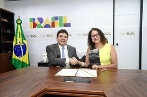 Rafael Fonteles e Luciana Santos. (Foto: Roberto Braga)