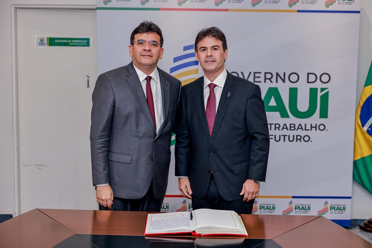 Rafael Fonteles transmitiu cargo ao presidente da Alepi; vice-governador está de férias
