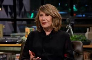 Renata Sorrah fala sobre o remake de "Vale Tudo" no Conversa com Bial (Foto: Reprodução/TV Globo)