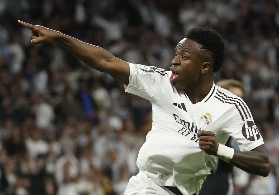 Vini Jr. foi substituído aos 43 minutos do segundo tempo