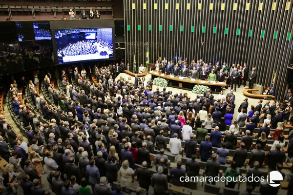 Vota hoje em ampliar numero de vagas