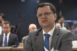 Anderson Torres afirma que relatório da PF lido em live tratava apenas de melhorias nas urnas, mas não em dúvidas sobre urnas eletrônicas. (Foto: Reprodução/Youtube TV Justiça)