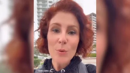Carla Zambelli grava vídeo nos Estados Unidos debochando de condenação