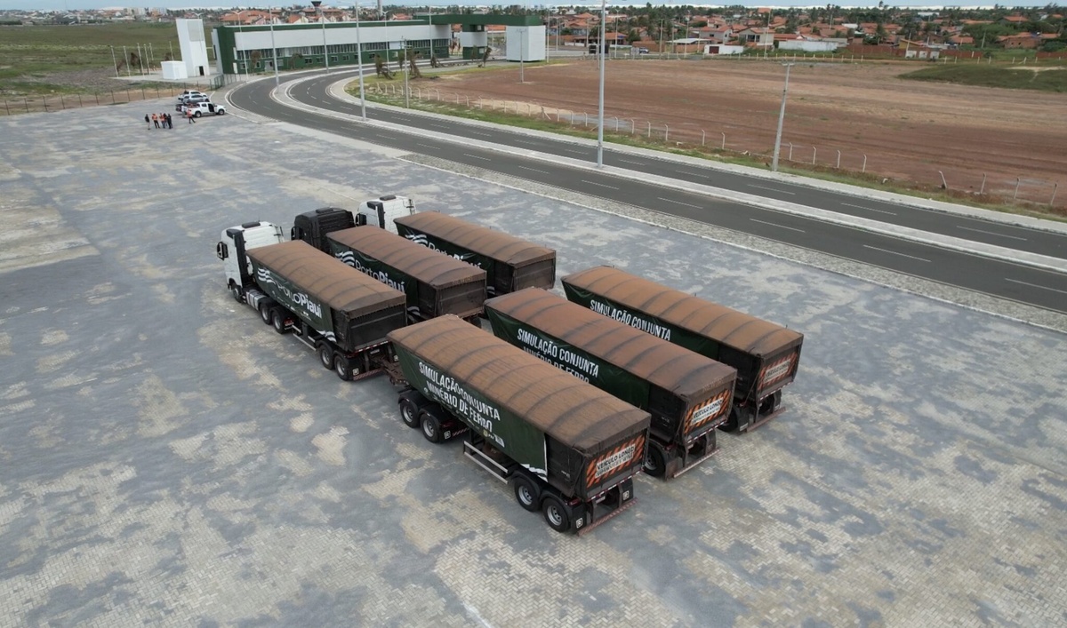 Carreta de transporte do Minério de Ferro de Piripiri