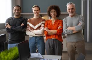 Conheça os tipos de escalas de trabalho (Foto: Freepik)