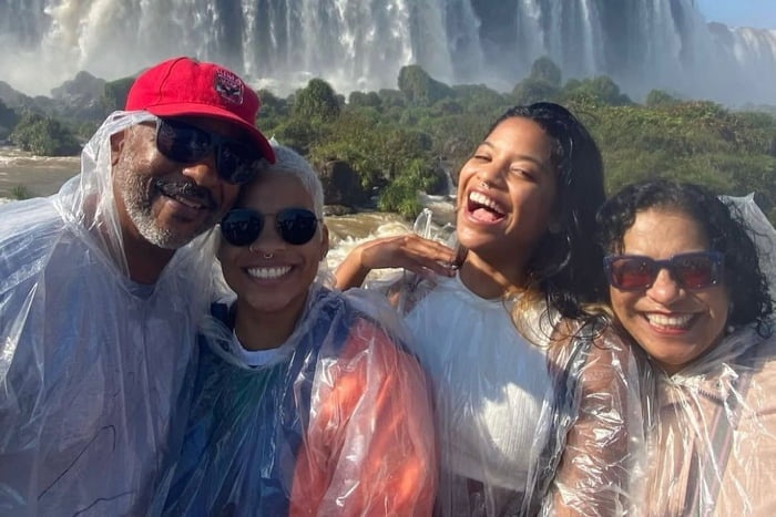 Família de Juliana Marins pede nova autópsia no corpo da jovem
